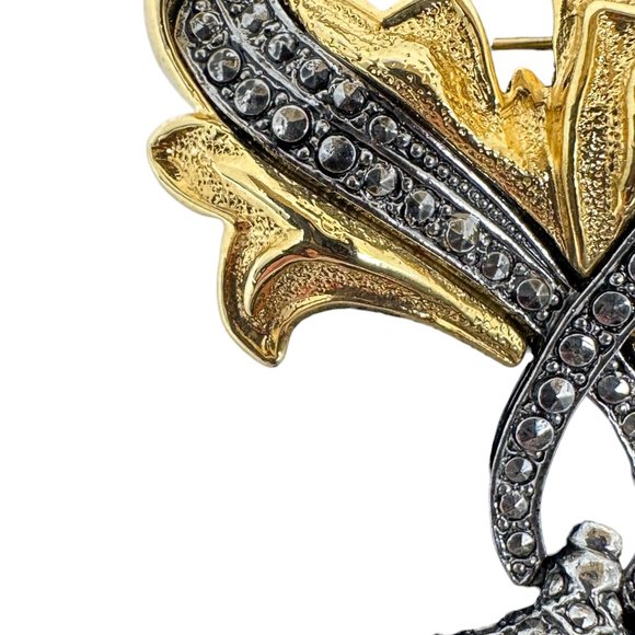 Avon Vintage Acorn Brooch - Picture 3 of 10